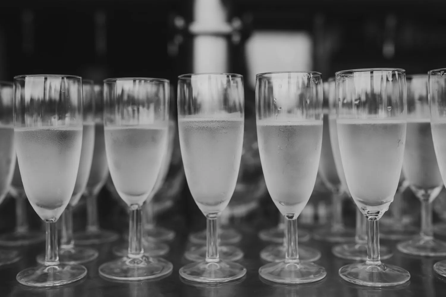 Drinks and bar at a wedding